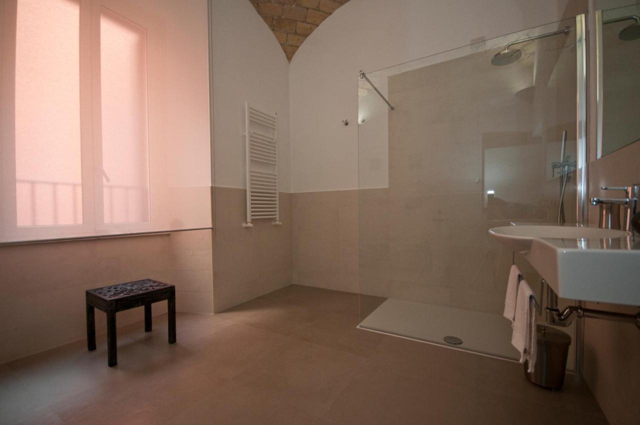 B&B La Finestra Sul Colosseo Roma Exterior foto